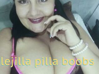 Alejilla_pilla_boobs