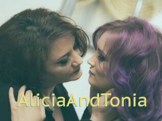 AliciaAndTonia