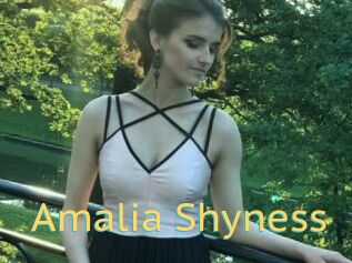 Amalia_Shyness