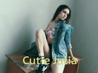 Cutie_Julia