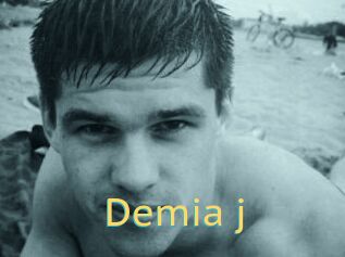 Demia_j