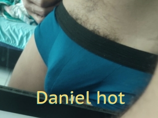 Daniel_hot