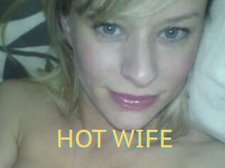 HOT_WIFE