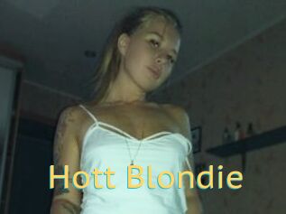 Hott_Blondie
