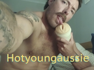 Hotyoungaussie