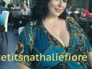 Hugetitsnathaliefiore