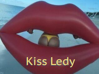 Kiss_Ledy