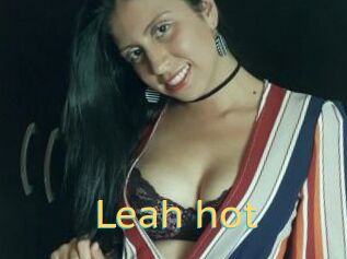 Leah_hot