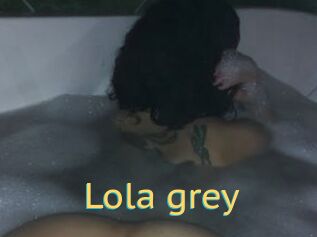 Lola_grey