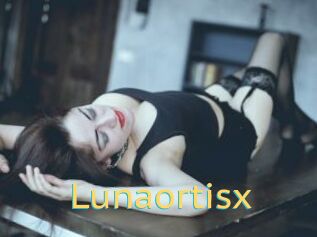 Lunaortisx