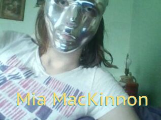 Mia_MacKinnon