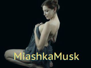 MiashkaMusk