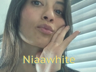 Niaawhite