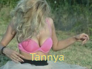Tannya_